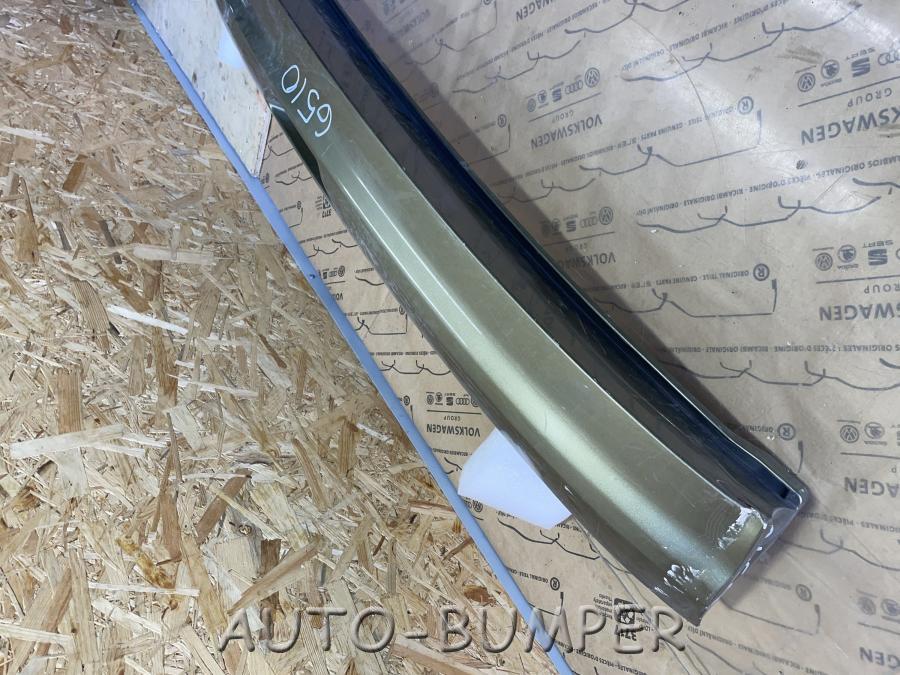 Ford Kuga 2013- Накладка двери багажника CJ54S423A40ADW 1808034